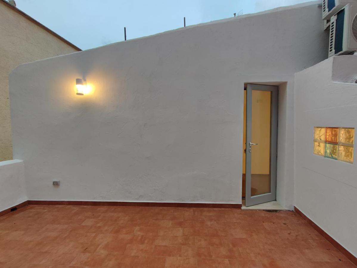 卡斯特尔萨多Residenza Nel Borgo L'Appusentu住宿加早餐旅馆 外观 照片