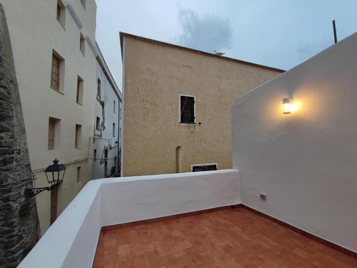 卡斯特尔萨多Residenza Nel Borgo L'Appusentu住宿加早餐旅馆 外观 照片