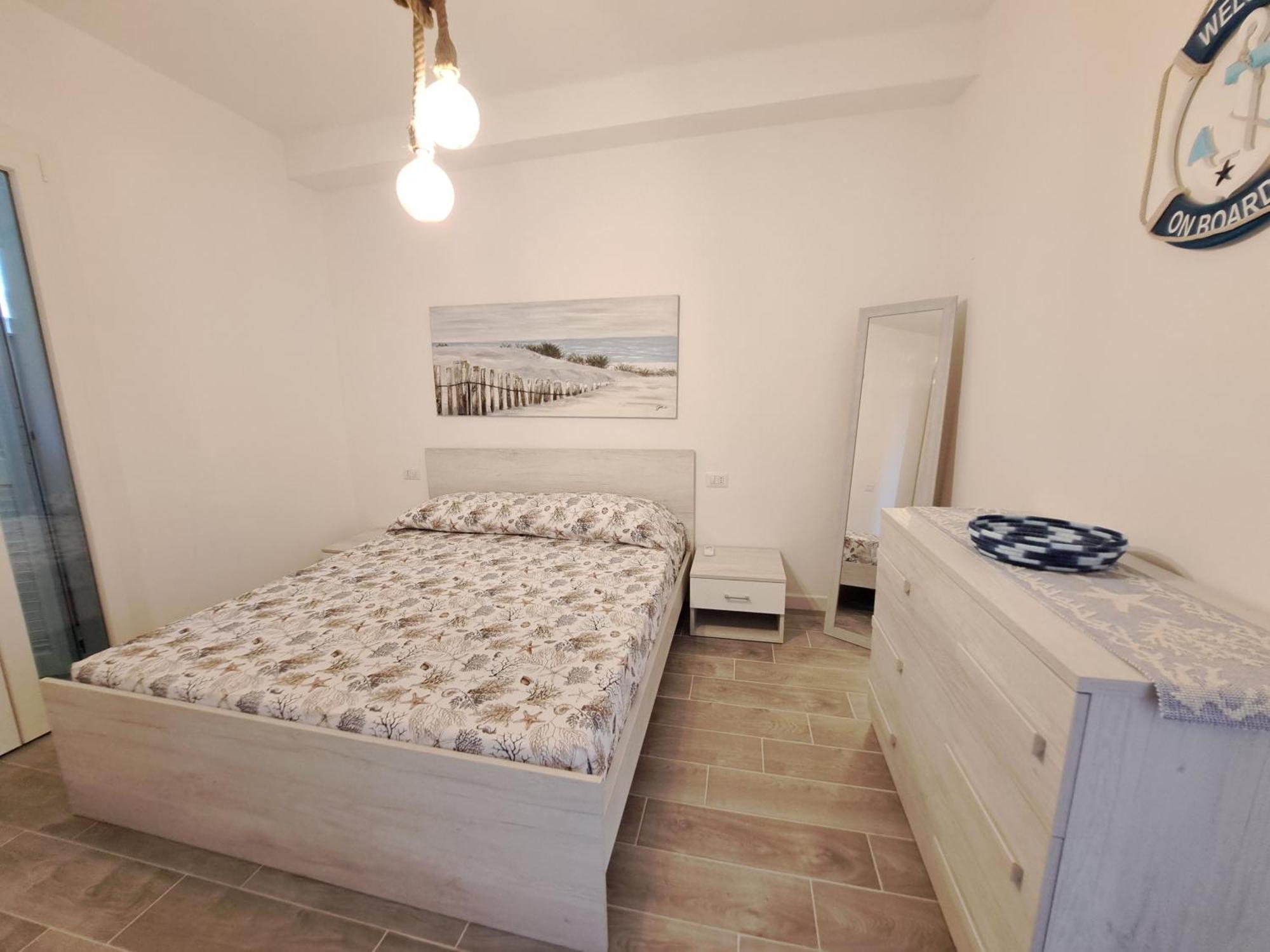 卡斯特尔萨多Residenza Nel Borgo L'Appusentu住宿加早餐旅馆 外观 照片